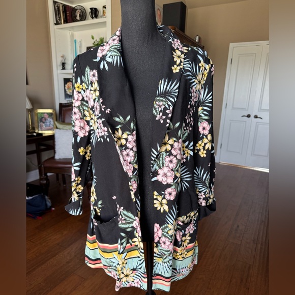 Roz & Ali Black Floral Open Jacket - Picture 6 of 11